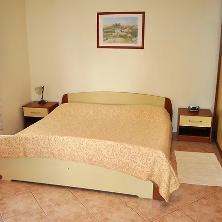 Bed & Breakfast Tri Srca & Funtana