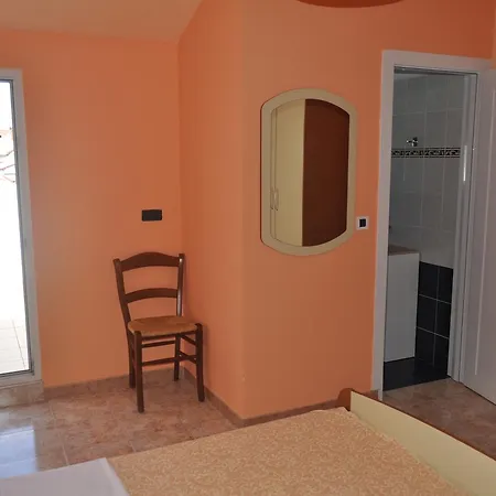 Bed & Breakfast Tri Srca &