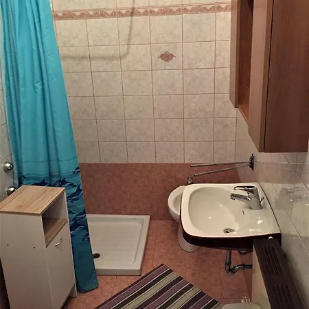 Bed & Breakfast Tri Srca &