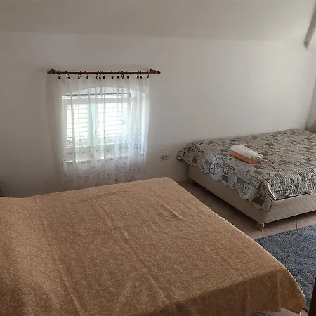 Tri Srca & Bed & Breakfast 3*