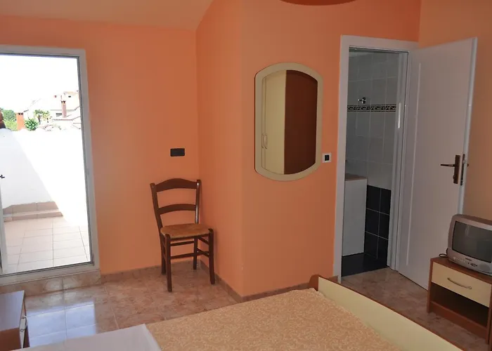 krevet i doručak Tri Srca &